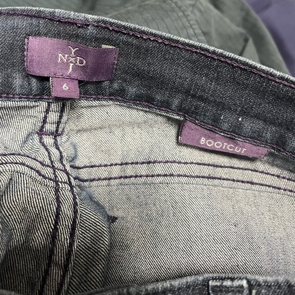 NYDJ Women's Blue Bootcut Lift Tuck Technology Jeans size 6 - Picture 4 of 6